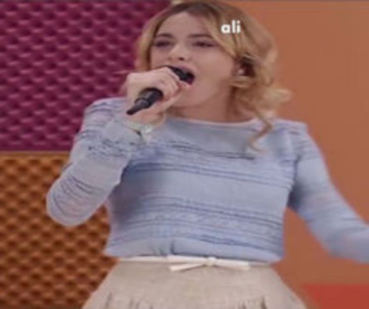 107378871_FXURGDX3 - 01 aconcert