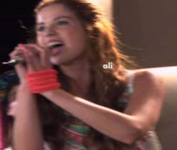 107500476_DWPGFUE3 - 01 aconcert