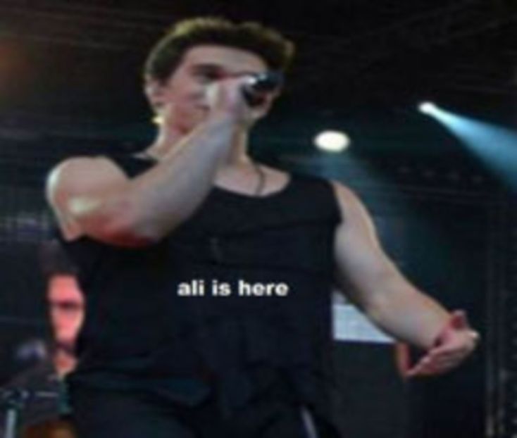 107500485_MJUOOQG - 01 aconcert