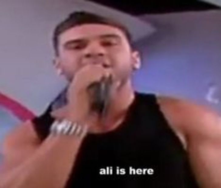 107511323_RKTAZWO3 - 01 aconcert