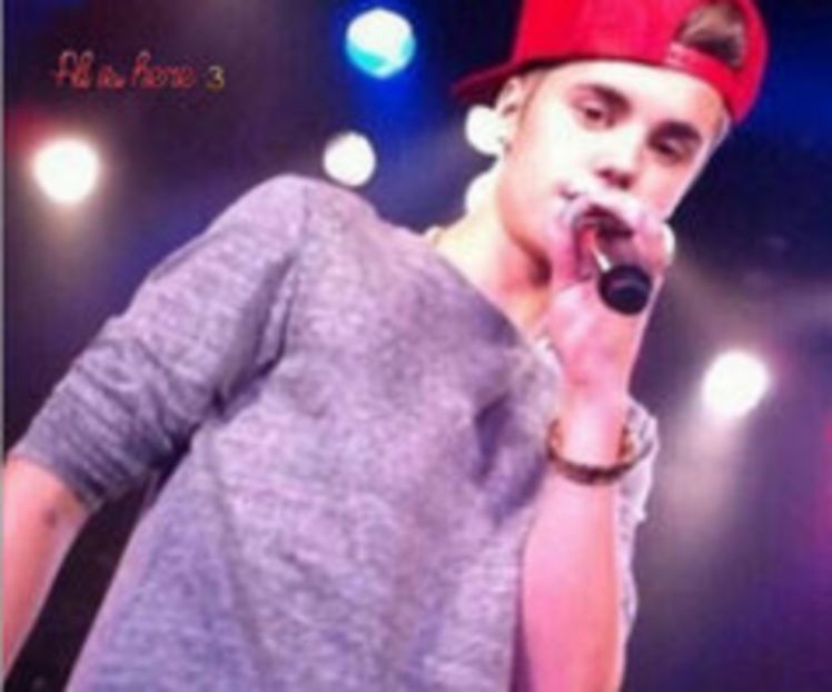 107511347_IAOFHWN3 - 01 aconcert