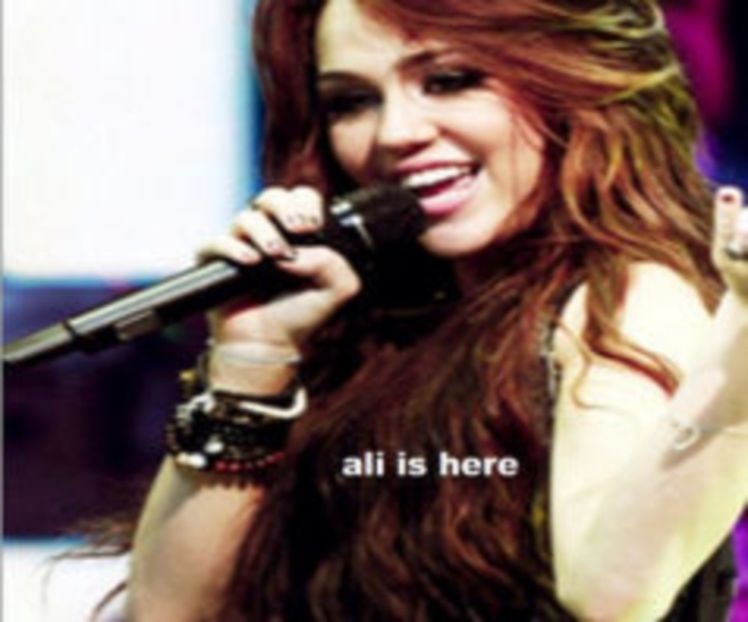 107511348_IJKFLNR - 01 aconcert