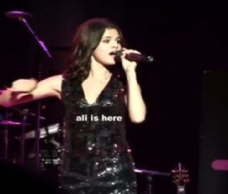 107511354_QRLGZCD3 - 01 aconcert