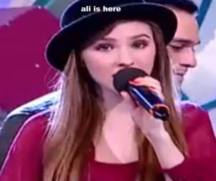 107815323_LPFLRNV - 01 aconcert