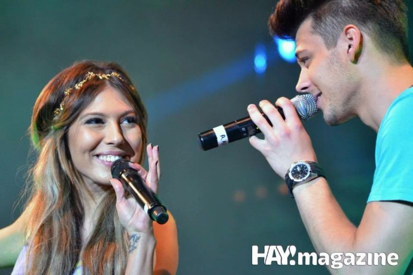 107816408_JQDVYPG3 - 01 aconcert