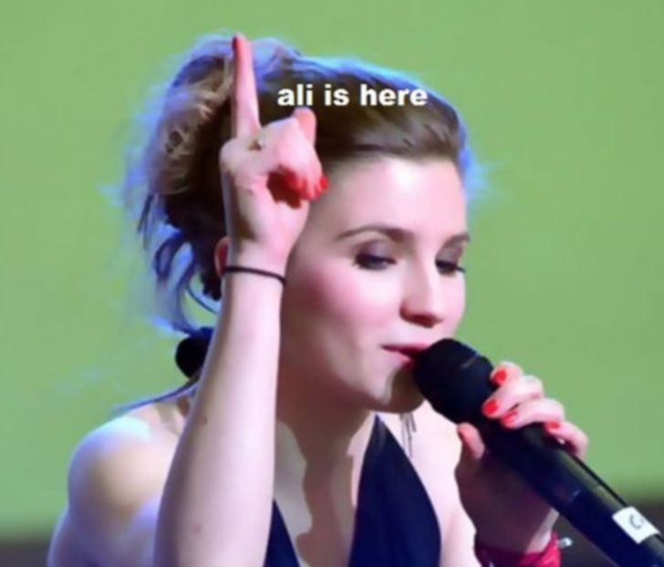 108055357_XBETVIZ3 - 01 aconcert