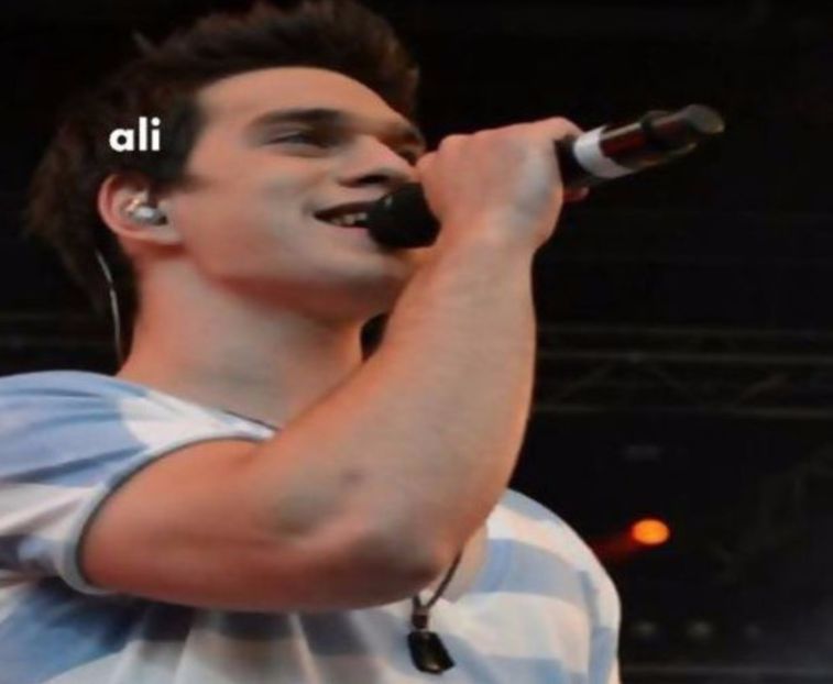 108055358_CXQVDCZ3 - 01 aconcert