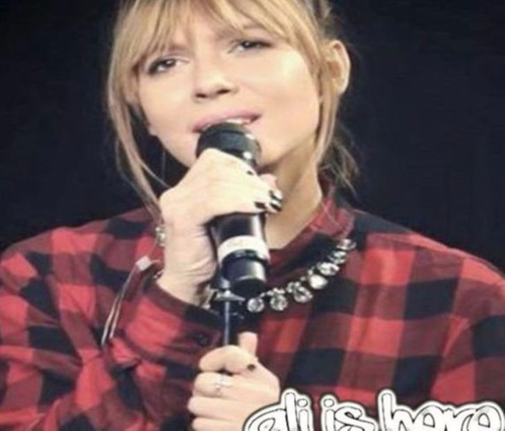 108055359_IMSLFUF3 - 01 aconcert