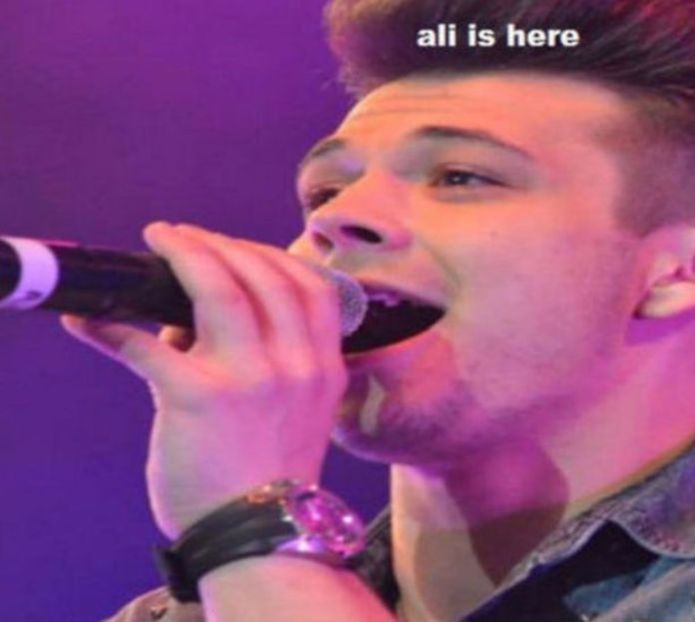 108356172_GGWAXGJ - 01 aconcert