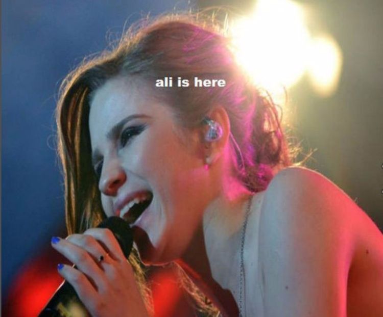 108356175_CRUKNWR3 - 01 aconcert