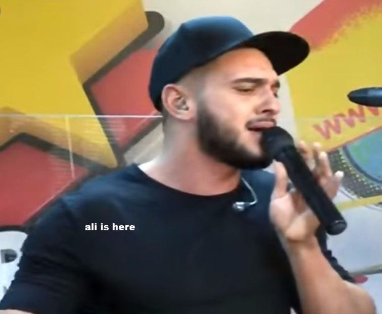 108493870_YTCTHBT3 - 01 aconcert