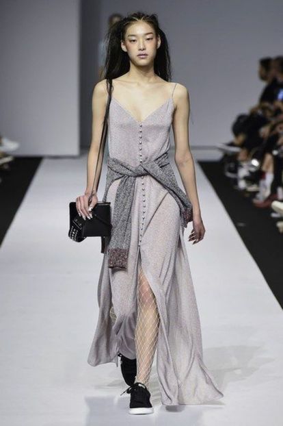 8ea5e8f39632fb8d988fd93942e522cc - fashion and style e