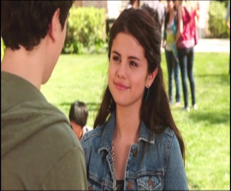 ╹░▏☘ 　 　ẕ.; Bună eu sunt Zoe! # O spune spontan, parcă prea entuziasmată - - 1x01-open up to new experiences