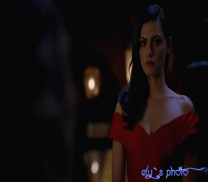 ✪ *se uita spre bucatarie* O sa am o discutie cu ei maine. *ia penarul si carticica unde desena Hope - 01 x welcome to mystic falls