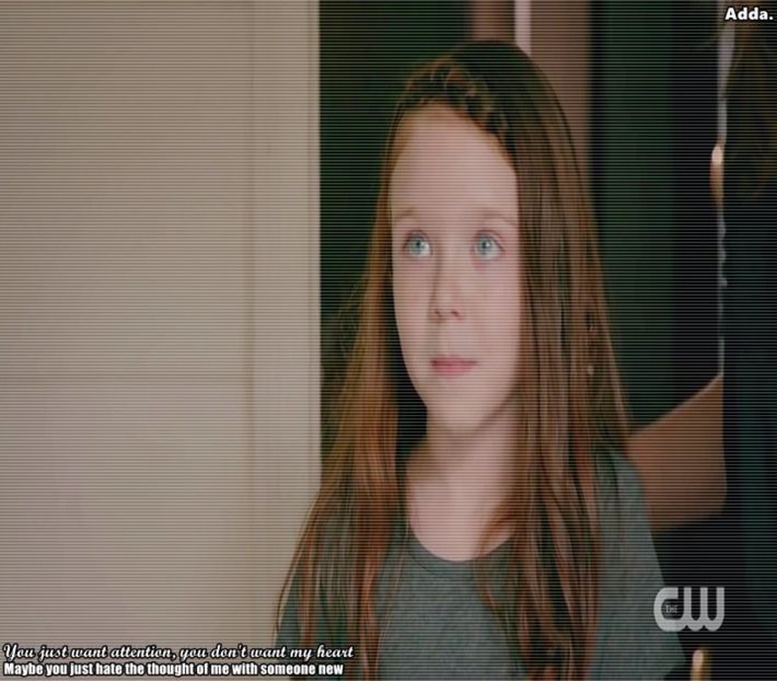 》*zâmbește și pleacă cu ea la somn* =)))). - 01 x welcome to mystic falls