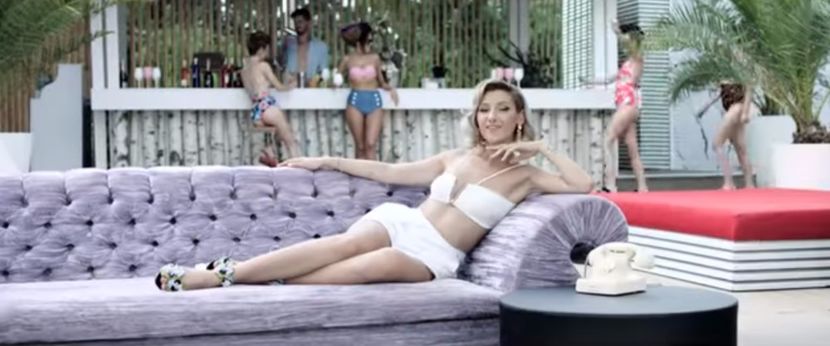 bandicam 2017-07-06 14-53-11-876 - A - Imbracati sau goi