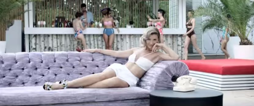 bandicam 2017-07-06 14-53-12-732 - A - Imbracati sau goi