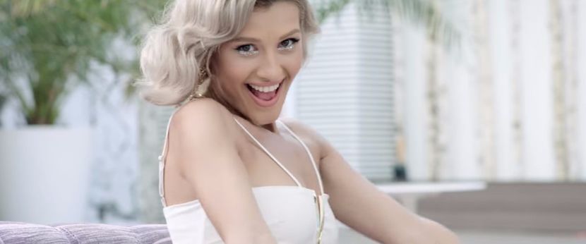 bandicam 2017-07-06 14-53-21-265 - A - Imbracati sau goi