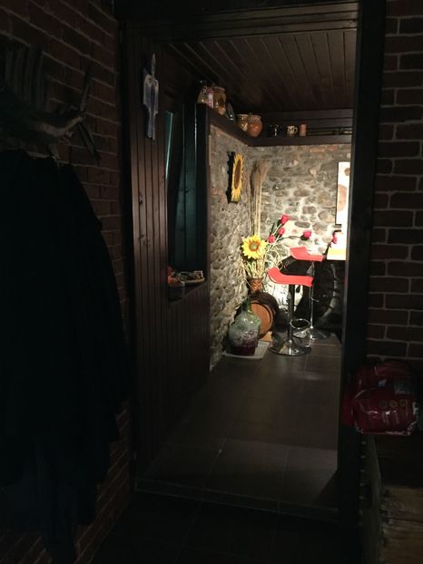 Spre bucatarie - Casuta in 2016 si 2017