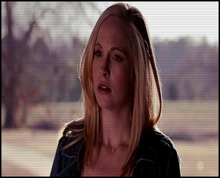 ♥ » - (intră, trage aer în piept şi se uită ip în jur) După tot acest timp.... mai calcă cineva pe;; - xo - Episode 05 here