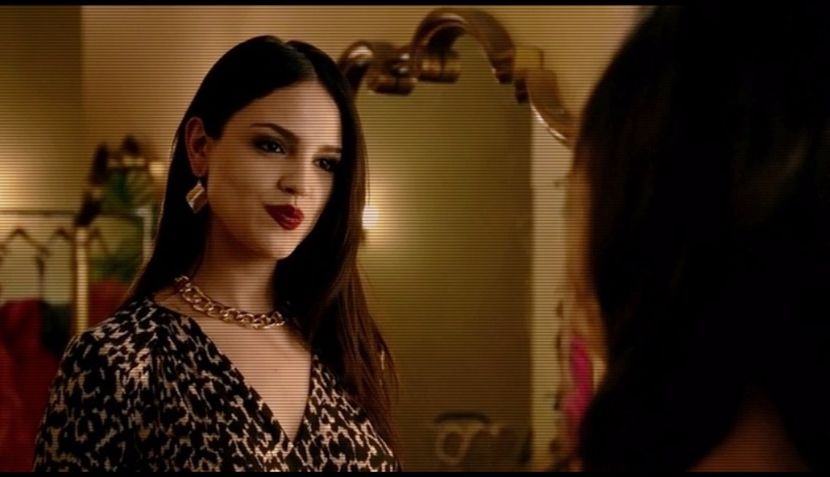 —După ce mi-am luat la revedere de la Matt, ies pe ușa cafenelei și îmi scot telefonul. Iau o gură - when im wu i get wildthoughts 01