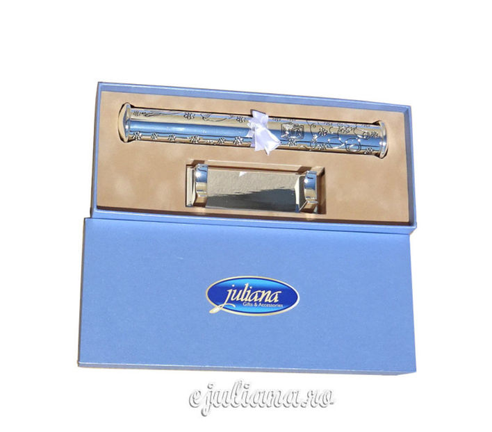 cutie-albastra-set-cadou-suport-certificat-cadou-baietel (2) - Cadouri de botez pentru bebelusi