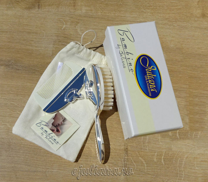 set-perie-pieptan-bambino (1) - Cadouri de botez pentru bebelusi