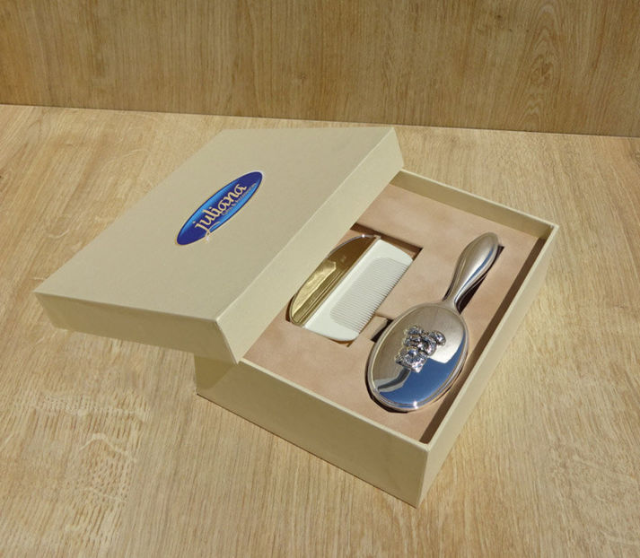 set-perie-pieptan-juliana - Cadouri de botez pentru bebelusi