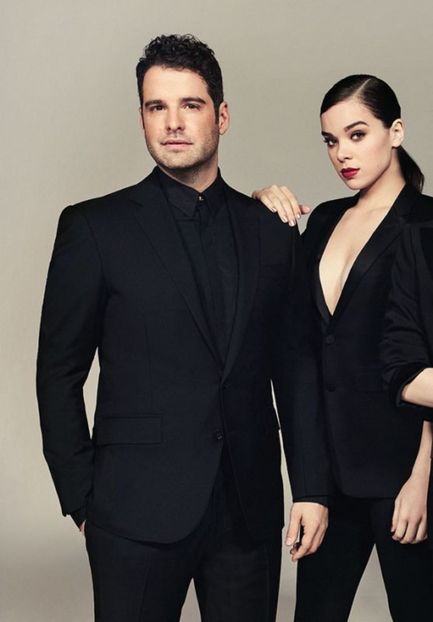 hailee-steinfeld-and-lily-collins-photoshoot-for-thr-stars-stylists-march-2017-1_thumbnail - hailee steinfelddd