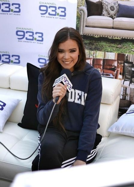 large (7) - hailee steinfelddd