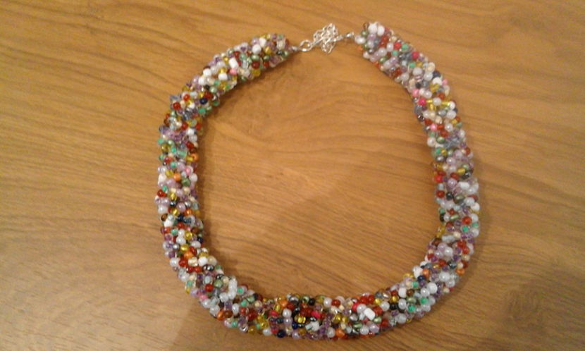  - coliere din margele