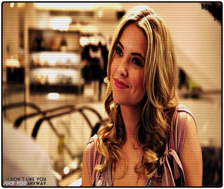 »; ;;încearcă să nu zâmbească, dar nu prea reușește;; ok, trebuie să mă interesez clk;; - epis x 01 - got a secret