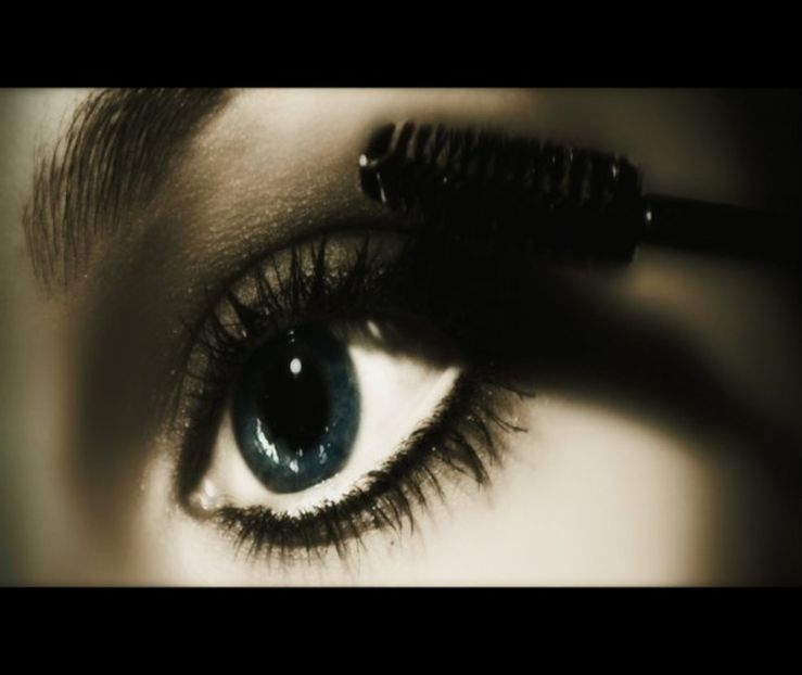 prettylittle - Cause two can keep a secret If one of them is dead