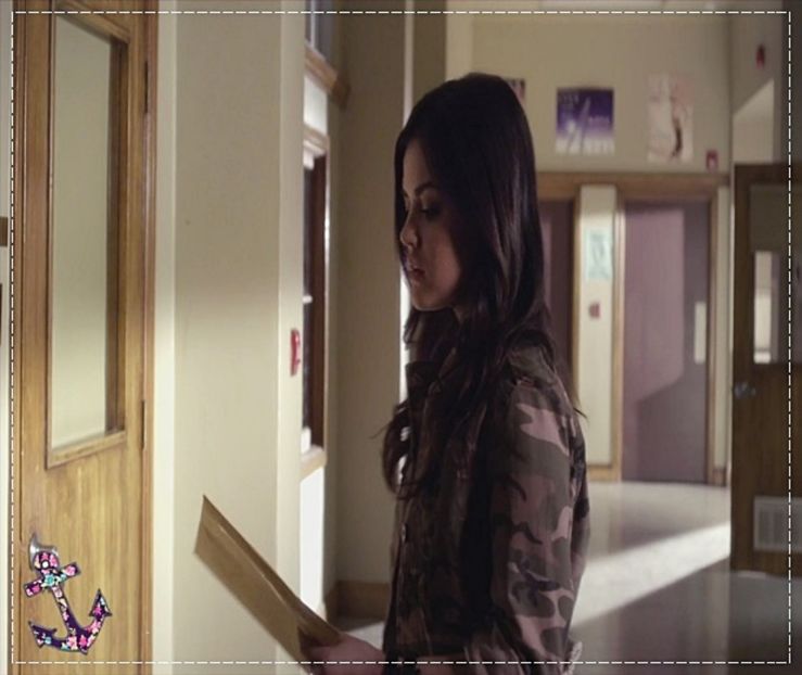 ┇» (iese din liceu, de la orele de "pregătire", de fapt trecuse să-i ducă mamei ei ceva şi - - epis x 01 - got a secret