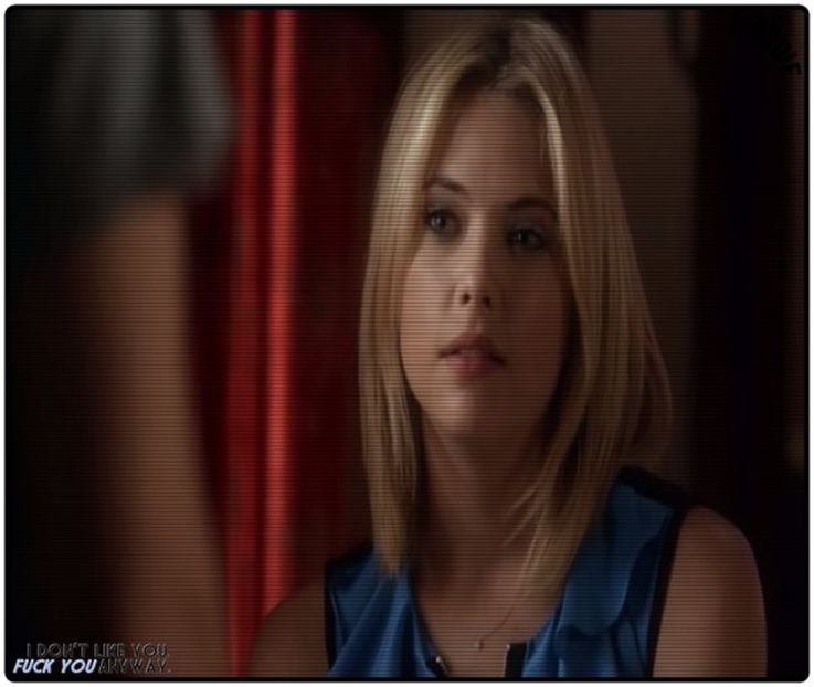 »; Nu pot să fiu eu băiatul azi?:)) ;;se uită la el;; - epis x 01 - got a secret