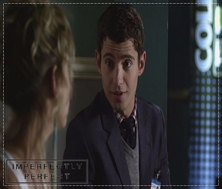 ┇» Nu ştiu, nu cred.. (se uită la ea) Oh, ba sunt foarte obosit Hanna, - - epis x 01 - got a secret