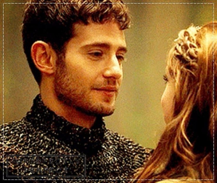 ┇» (deschide ochii stând încă în aceeaşi poziție, o prinde de încheietura mâinii - - epis x 01 - got a secret