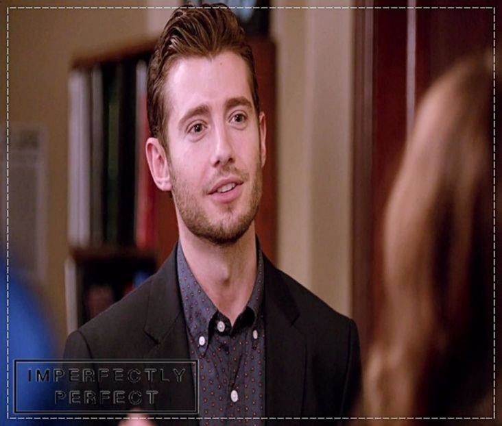 ┇» Dorm.. adică, stau (râde scurt) Dar eu te-am întrebat primul.. - epis x 01 - got a secret