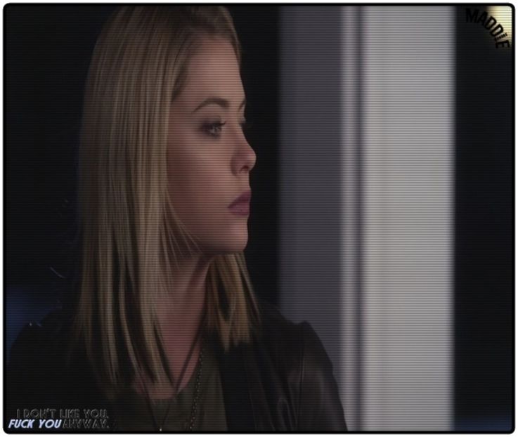 »; ;;Se uită la Wren;; mersi;;) ;;apoi întoarce privirea la Spence și zâmbește;; clk;; - epis x 01 - got a secret