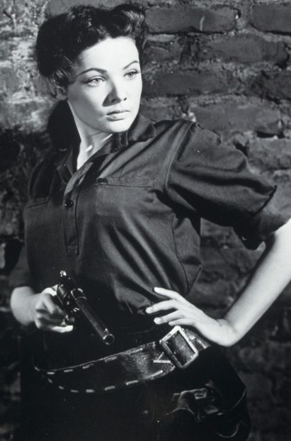 d - Gene Tierney