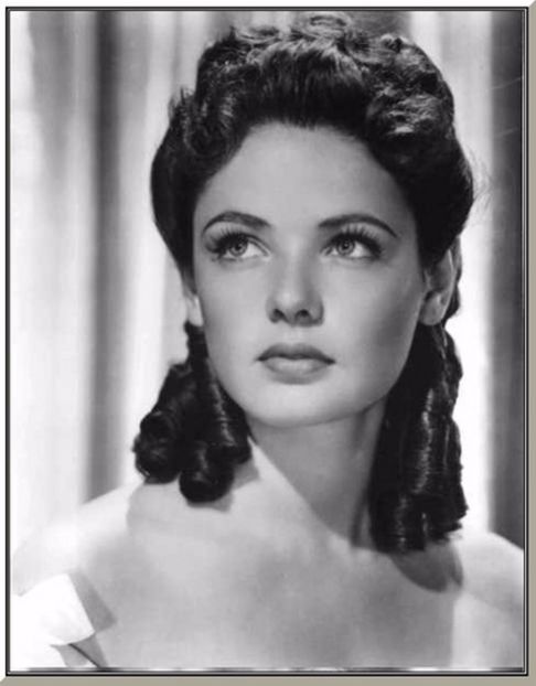 Gene-Tierney-gene-tierney-15679059-391-500 - Gene Tierney