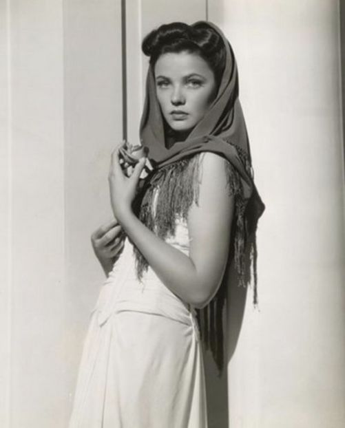 Gene-Tierney-gene-tierney-15710317-403-500 - Gene Tierney