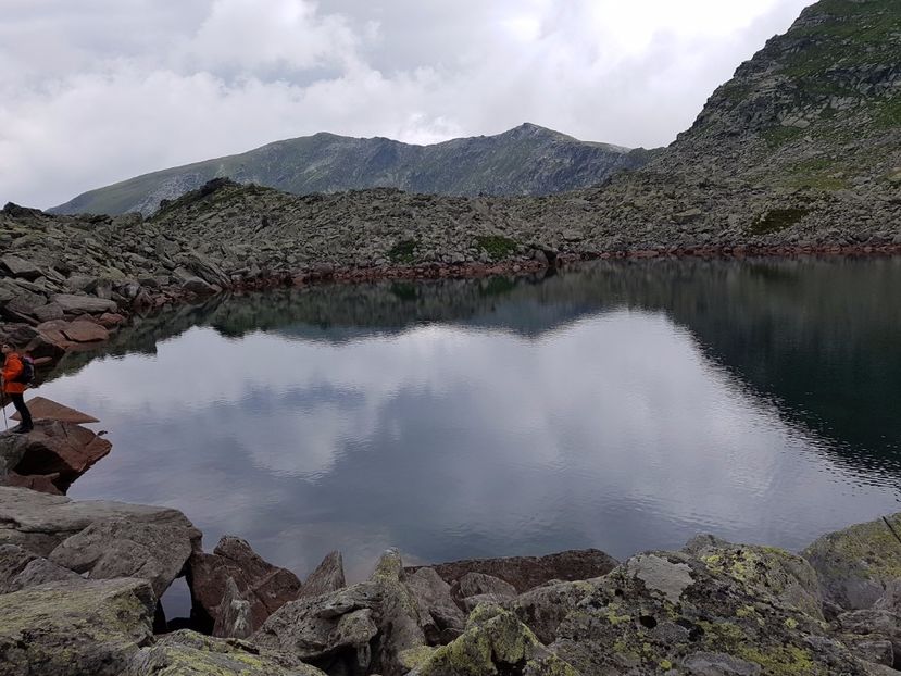 Lacul Mandra - Frumuseti in M-tii Parang 2017