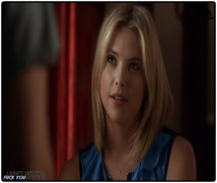 »; ;;se uită la el zâmbind;; ups ;D nu trebuia să vezi aia ;D :)) ;;i se duce zâmbetul;; clk;; - epis x 02 - can you keep it?