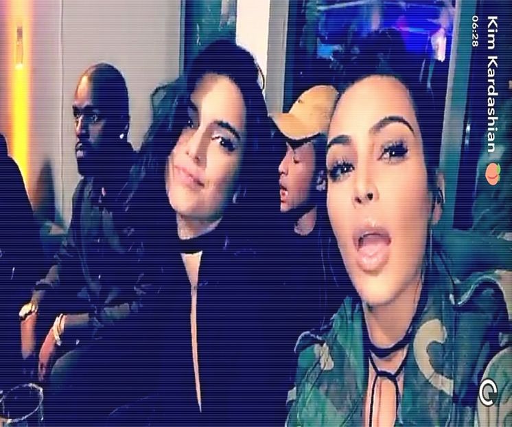 — c̮r̮u̮e̮l̮♥̷ǝɔuǝʇsᴉxǝ.; Mare greşeală ai făcut tu Harry Styles, ofof. *se aşează pe - you got a fetish for my love - ep 01