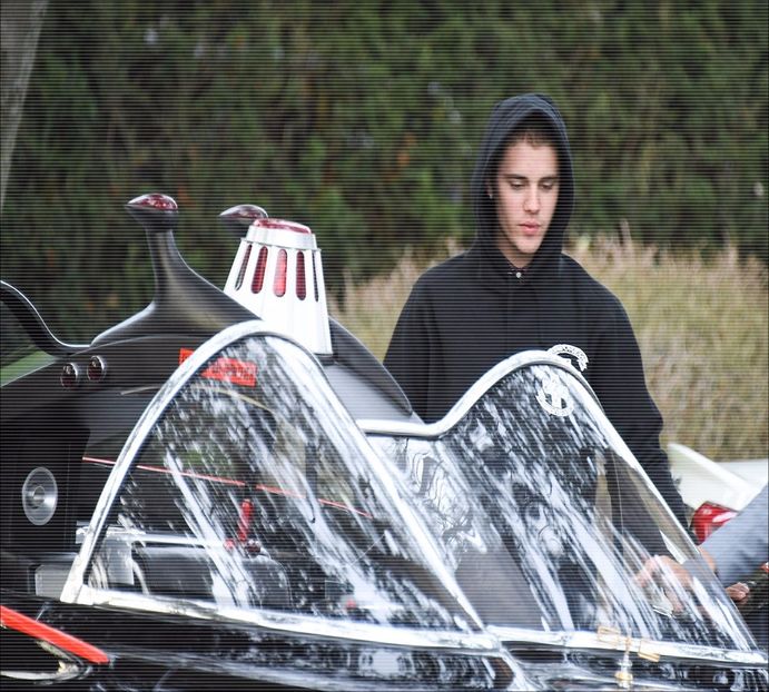 ╰k̷̷e̷̷e̷̷p̷ ̷♥̷ɓuıʇɥɓıɟ.; Ei, cum... știi cum că am mai trecut prin dastea. - you got a fetish for my love - ep 01