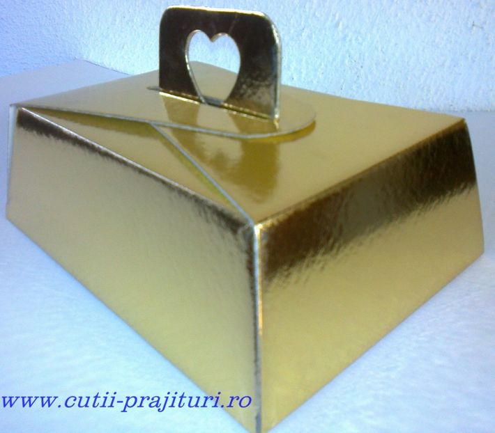 cutie 15x22x7 - www cutii prajituri ro