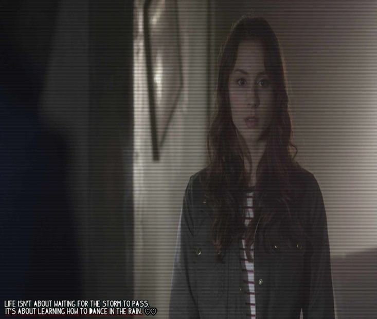 ϟ☾.єครt ☼F Eᴅᴇɴ ☪☂.  [cl] [#tresare scurt când îi simte atingerea și se întoarce spre el . heii - epis x 02 - can you keep it?