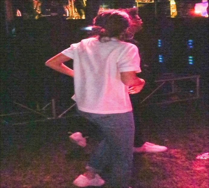 ╰k̷̷e̷̷e̷̷p̷ ̷♥̷ɓuıʇɥɓıɟ.; Of, am niște glume de-mi vine să mă bat singură. * Se așează în - you got a fetish for my love - ep 01