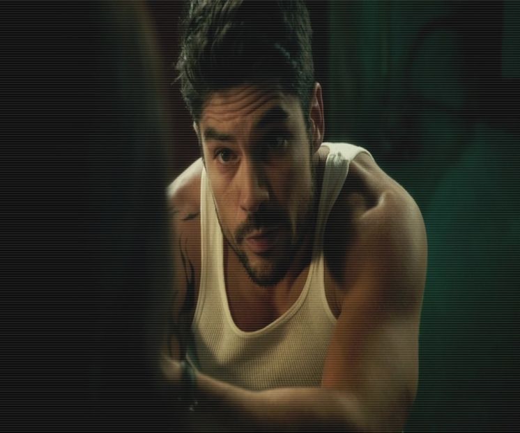 — Merg în urma ei și mă așez lângă ea pe banca pe care o alesese. Făcuse o decizie bună. - epis x 02 - can you keep it?